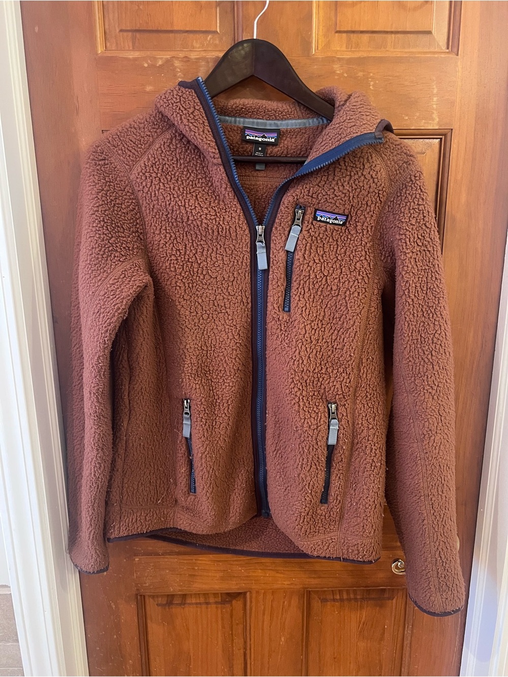 Patagonia Brown women’s Hooded Sherpa Fleece with Navy Trim